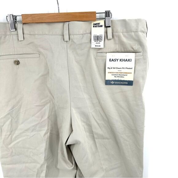 Dockers Big & Tall Classic Fit Pleated Easy Khakis Size 44x30 - Picture 6 of 7